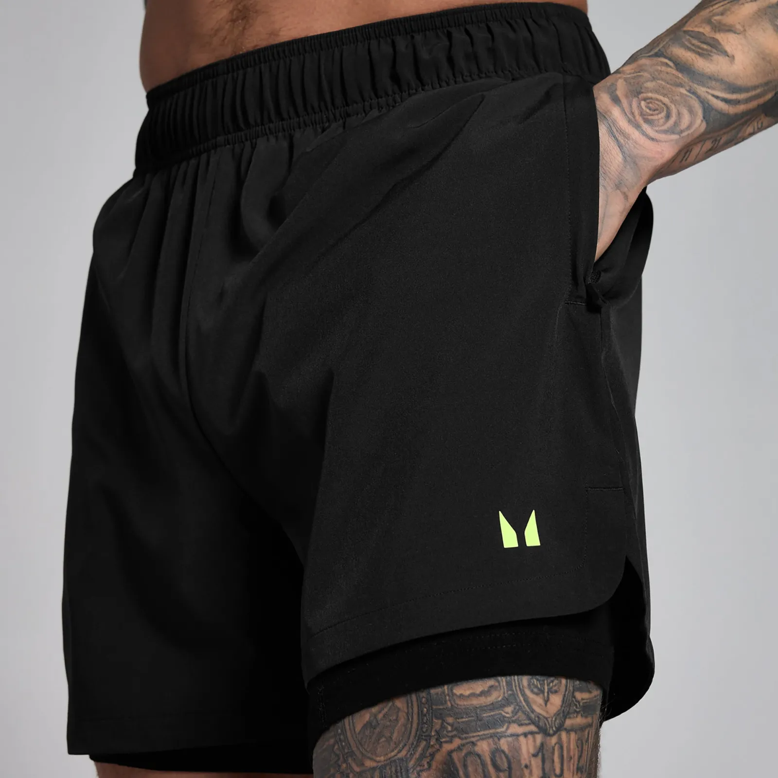 Best P Heren Training 5" Geweven hort Heren Shorts