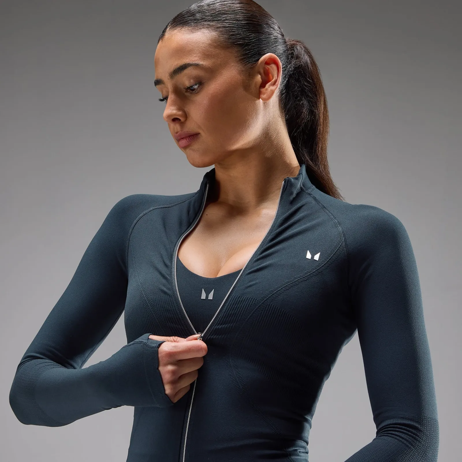 New P Woen' Tepo Utra eae Zip Up Jacket DAMES Jassen & Vesten