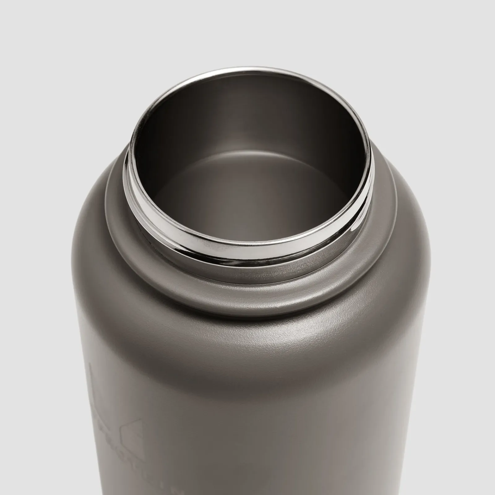Sale Gerecyclede Metalen Fles met Klaprietje 1L Shakers & Flessen